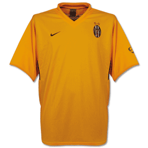 03-04 Juventus Dri-Fit Train Top - yellow