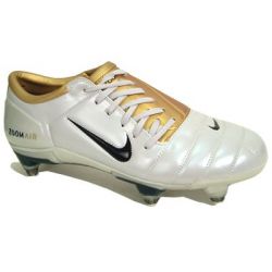 Air Total 90. III Soft Ground Football Boot