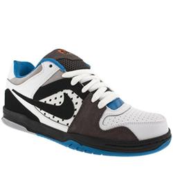 Male 6.0 Zoom Oncore Leather Upper in White and Grey