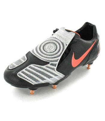 Nike Total 90 Strike II SG Football Boots