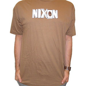 Nixon S/S T: Outline (slim) Khaki