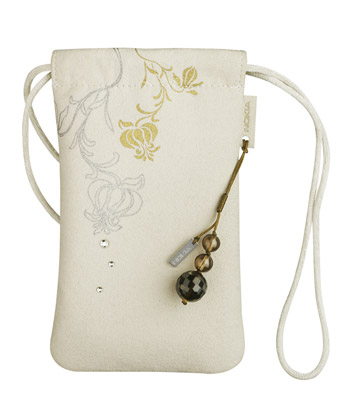 A soft pouch to protect and carry your phone in style. The pouch can be used for cleaning your phone