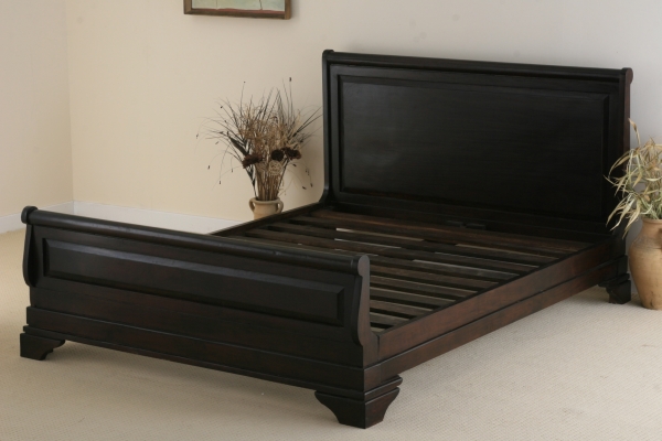Oak Furniture Land Klassique Dark Indian Kingsize Bed