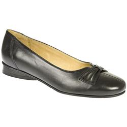Pavers Comfort Female Clementine Leather Upper Leather Lining Low Heels in Black, Green, Navy