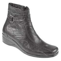 Pavers Female STOC1003 Leather Upper Leather/Textile Lining Casual Boots in Black