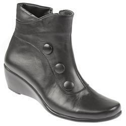 Female STOC1005 Leather Upper Leather/Textile Lining Casual Boots in Black