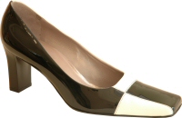 Peter Kaiser black and white patent leather courtshoe