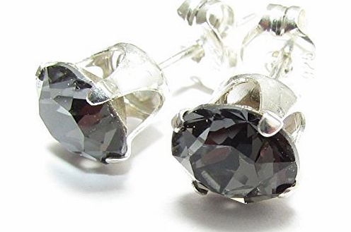 SILVER STUD EARRINGS MADE WITH SPARKLING BLACK DIAMOND SWAROVSKI CRYSTAL. HIGH QUALITY. LOW PRICES.