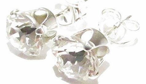 SILVER STUD EARRINGS MADE WITH SPARKLING SWAROVSKI CRYSTAL. HIGH QUALITY. LOW PRICES.