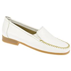 Pierre Cardin Female Mandy Leather Upper Leather Lining in White