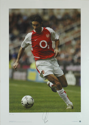 Series: Signed by Robert Pires