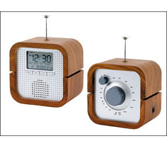 PT design Back in Time Radio Alarm Clock