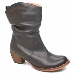 Red Or Dead Female Ruby Leather Upper Casual in Black, Tan