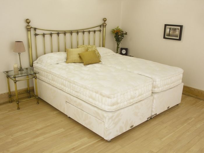 Chesterfield 4ft Small Double Divan Bed