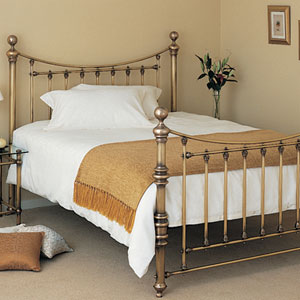 Relyon Dorset Classic- 4FT 6 Double- Hand Polished Bedstead