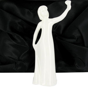 Royal Doulton A Gift For You Images Figurine