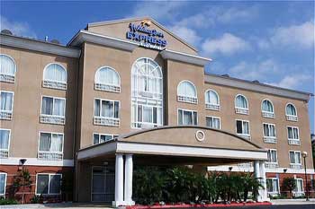 Holiday Inn Express Hotel & Suites San
