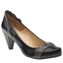Female Bob Ruffle Court Leather Upper Low Heel Shoes in Black and Grey