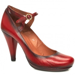 Schuh Female Capri Pf V-Bar Leather Upper Evening in Red