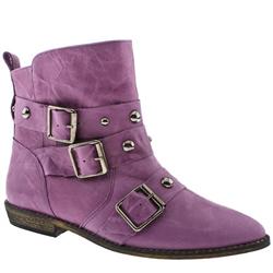 Schuh Female Cosmo Stud 3 Buck Ankle Leather Upper ?40 plus in Purple