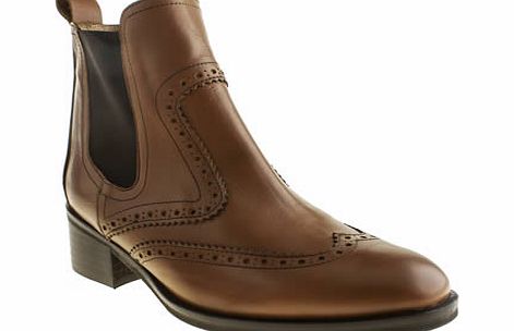 schuh Tan Downtown Boots