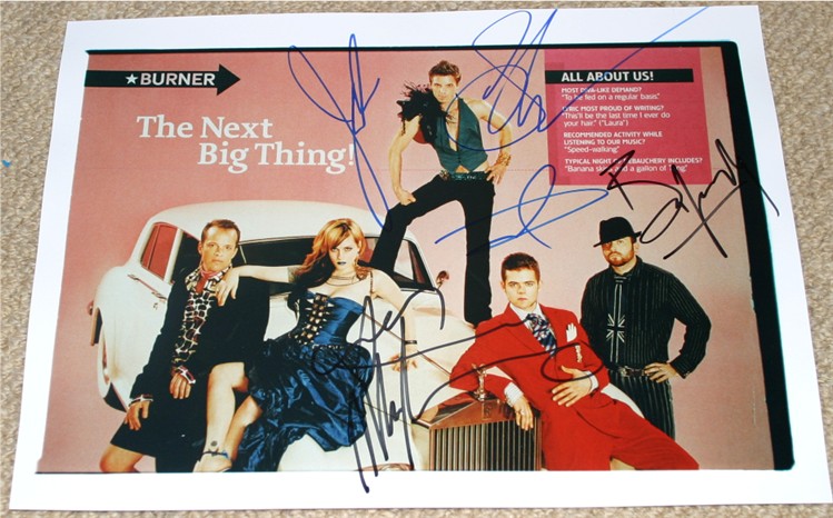 SCISSOR SISTERS GROUP SIGNED 11 x 8 INCH PHOTO