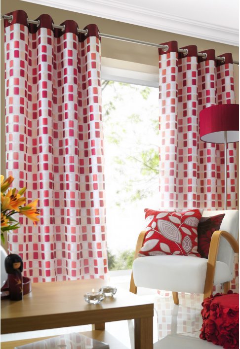Red Lined Eyelet Curtains