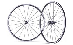 Shimano WHR500 front wheel - Clincher - Black