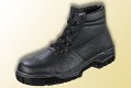 SHOE CO safety chukka boot