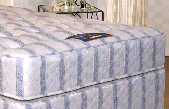 Simmons Beds Ultimate Backcare 4ft 6 Double Mattress