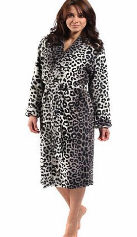 Socks Uwear Ladies Lightweight Warm Leopard Print Fleece Wrap Over Bathrobe M/L Silver