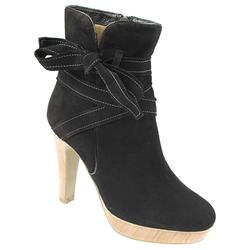 Staccato Female BEL10103 Leather nubuck Upper Leather Lining Boots in Black