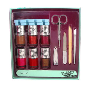 Adorn and Adore Nails Collection Gift Set