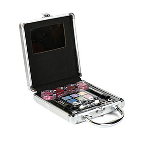 Small Beauty Case With Cosmetics