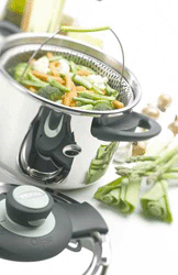 Pressure Cookers Clipso Vitamins 6 Litre  -Air draining system means faster cooking and 1/3 more vit