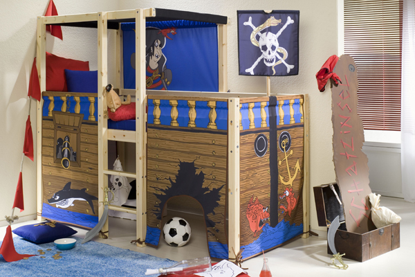 Thuka Pirate Bed