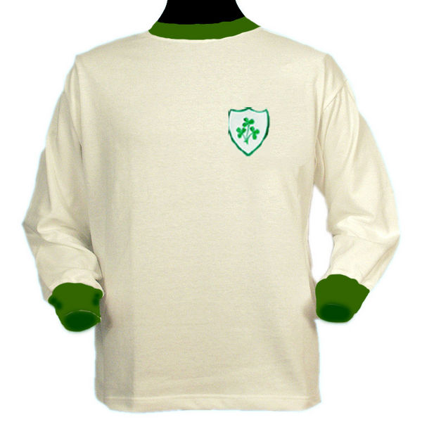 TOFFS Eire 1960s - 1970s away shirt. Retro