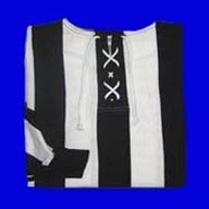 TOFFS Newcastle Utd 1910 FA Cup Final Shirt. Retro
