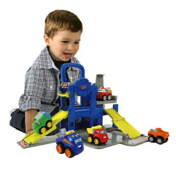 Wheels Pals On The Go Playset