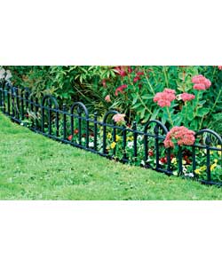 Traditional Plastic Decorative Fencing