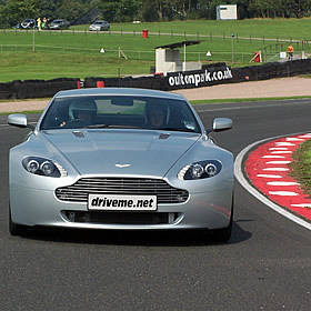 treatme.net Aston Martin Thrill for 2