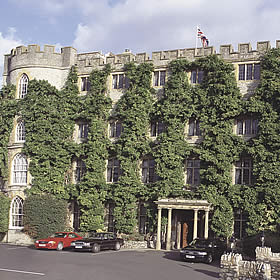 treatme.net Two Night Stay At The Castle Hotel for 2