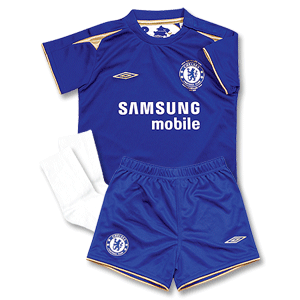 05-06 Chelsea Centenary Little Boys Kit