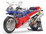Universal Hobbies 1:12 Scale Honda RC30
