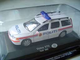 Universal Hobbies 1:43rd SCALE VOLVO V70 POLICE - NORWAY 2002