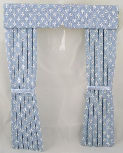 1:12 Scale Dolls House Blue and White Laura