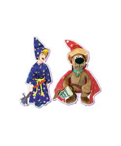 Wizard Scooby and Shaggy are ready to use magic to cast spells on everything supernatural! Press