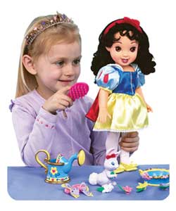 15in Deluxe Snow White Doll