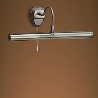 Trditional picture light in an antique brass finish with curved stem complete with pull switch. Heig