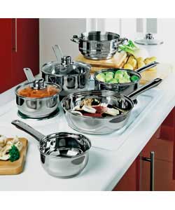 Stainless steel. Comprises of 14,16,18,20cm Sauce pans and 24cm Fry pan. Riveted 0.7, stainless stee